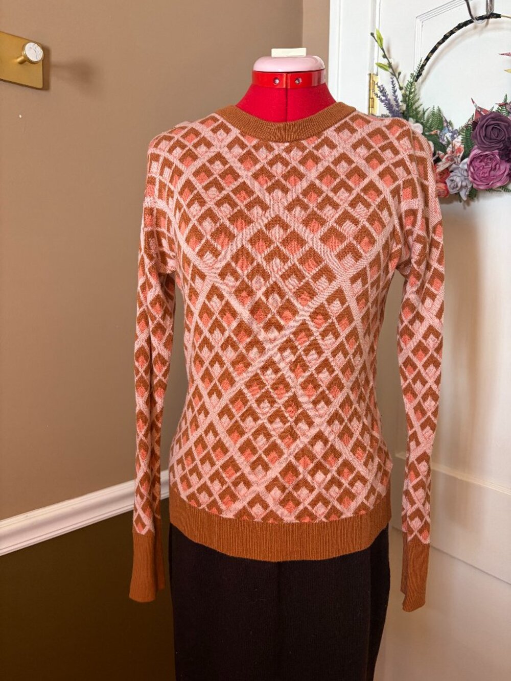 Geometric Pink/Brown Sweater - Excellent condition